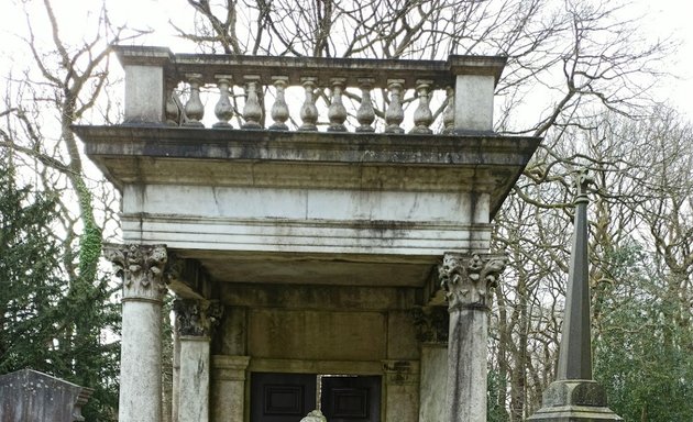 Photo of Lawnswood Cemetery