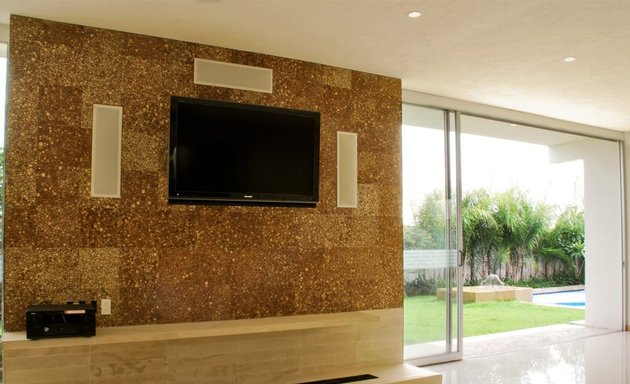 Photo of Homecraft LA Inc | 3D Panels | Tiles | Vanities | Hardwood | Mosaics | Quartz | Wallpaper