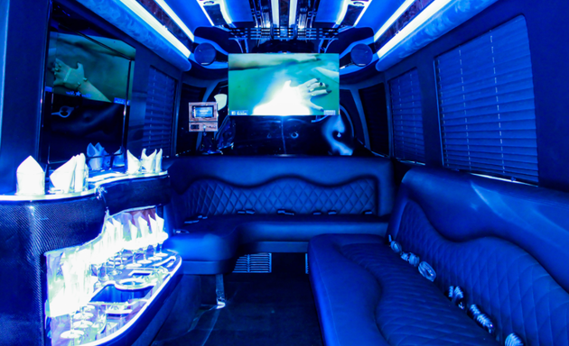 Photo of Blue Star Limousine