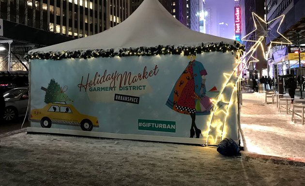 Photo of Garment District Holiday Market By Urbanspace