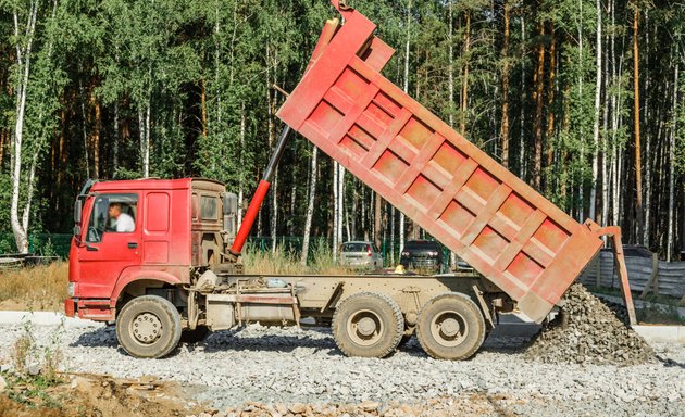 Photo of Grizzly Hauling & Moving