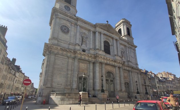 Photo de Église Sainte-Madeleine