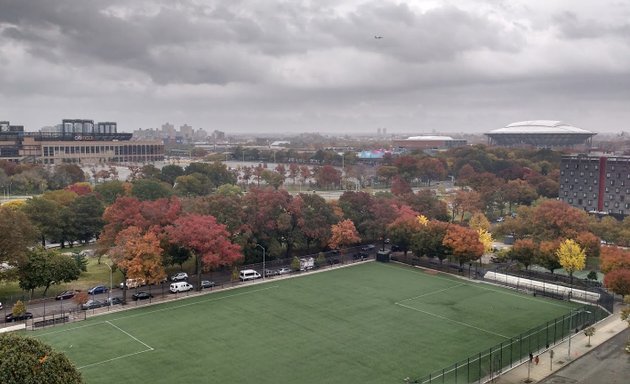 Photo of Hinton Park