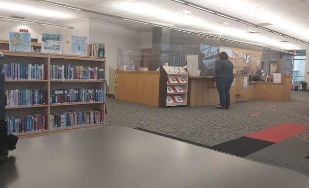 Photo of Bridgeview Public Library