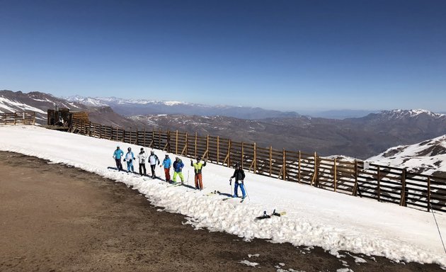 Foto de Tres Puntas, Valle Nevado By Acampandochile Tour Operator