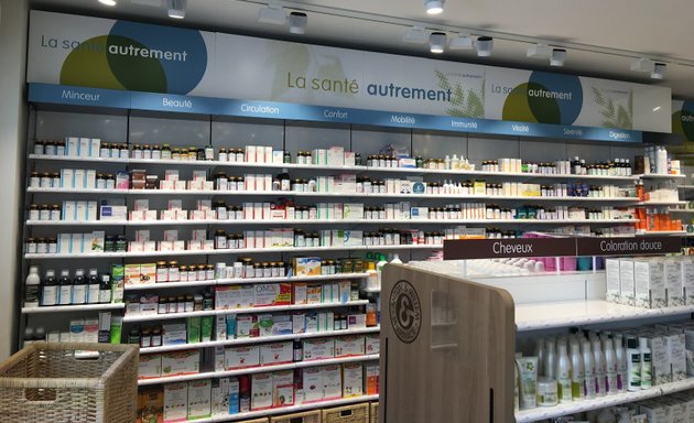 Photo de Pharmacie Saint Pierre Anton&Willem - Herboristerie