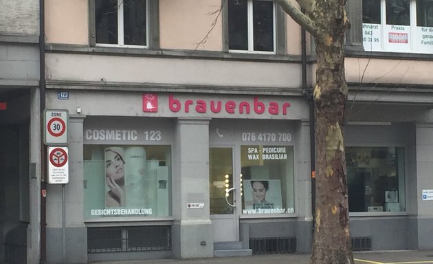 Foto von brauenbar