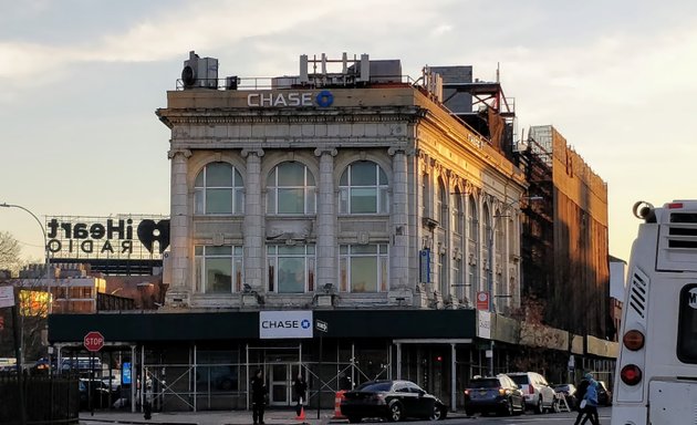 Photo of Chase Bank