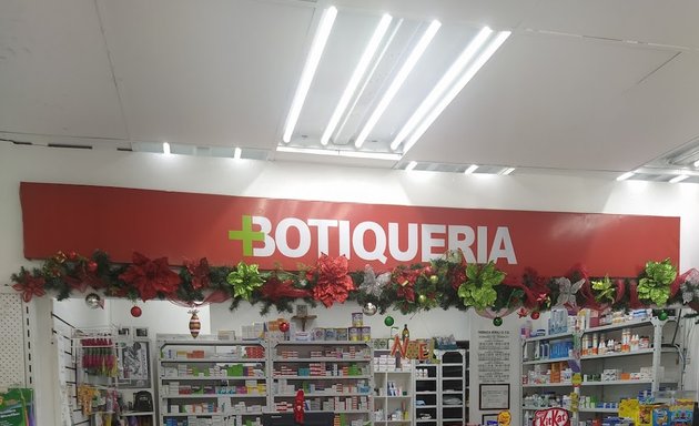 Foto de Botiquería