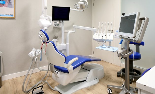 Foto de Clínica Dental Milenium Badalona - Sanitas