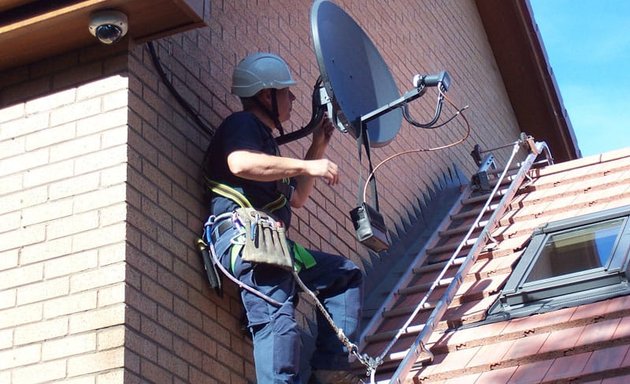 Photo of TV Bracket Installation