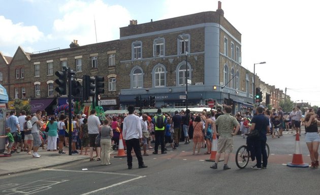 Photo of Streatham Common Station