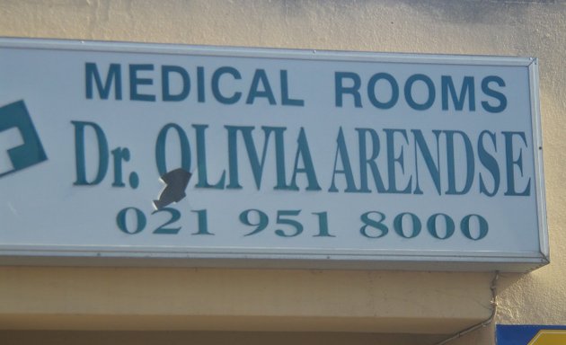 Photo of Dr Olivia Arendse