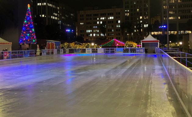 Photo of Holiday Ice Rink