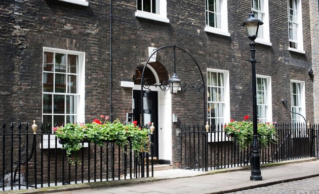 Photo of 3 Verulam Buildings