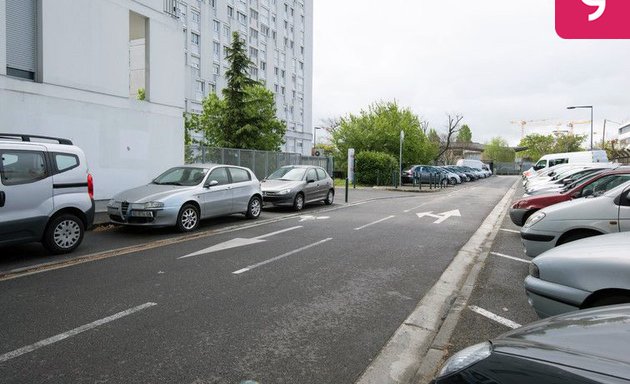 Photo de Yespark, location de parking au mois - Avenue Grande Bretagne - Toulouse