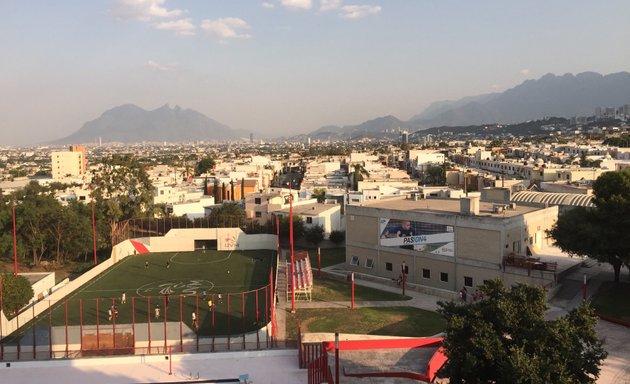 Foto de UVM Cumbres - Universidad del Valle de México