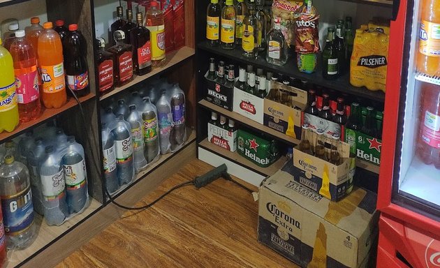 Foto de Deposito de cerveza licores y cigarrillos Licores el sediento