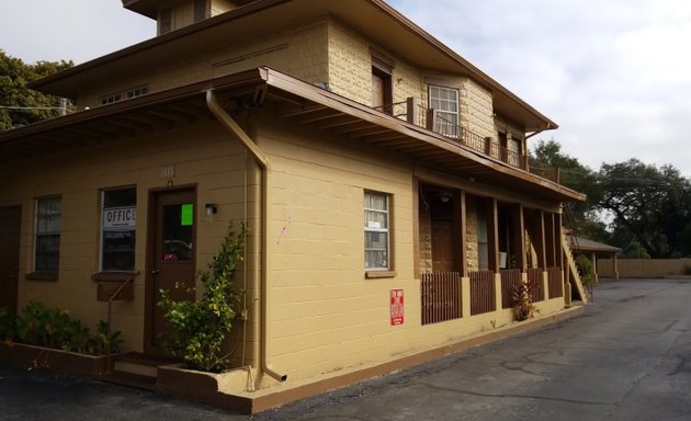 Photo of Jayhawk Motel