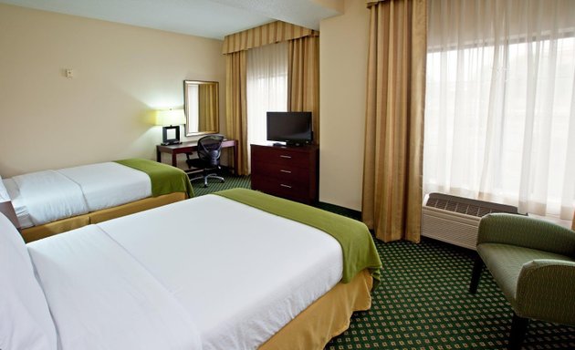 Photo of Holiday Inn Express & Suites Indianapolis - East, an IHG Hotel
