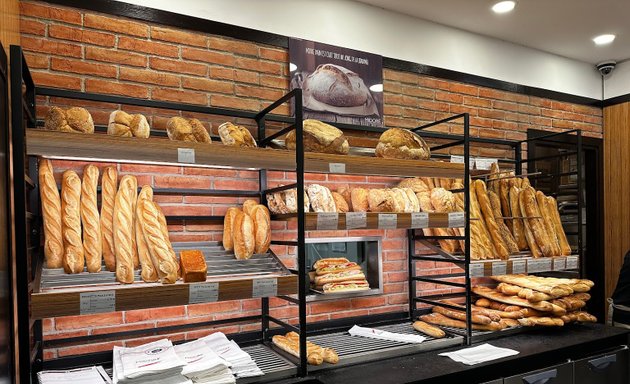 Photo de Boulangerie Midoré - rue de Chaillot