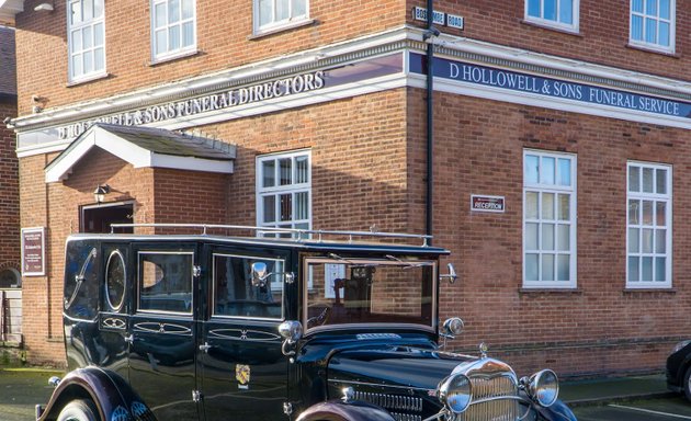 Photo of D Hollowell & Sons (Highfield Road Funeral Home)