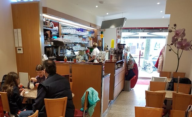 Foto von Eiscafe Tre Cime In Köln Braunsfeld