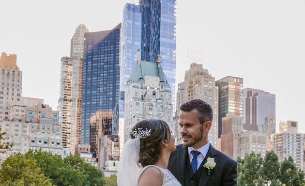 Photo of central park wedding photographer