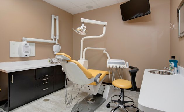 Photo of Houston Dental Care: Fadi Salha, DDS