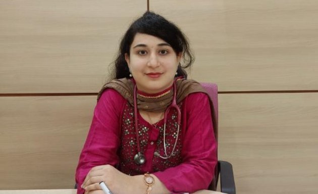 Photo of Dr Deepti Chawla : Child & Neonatal Care | Child & New Born Specialist | Child Vaccination | Child Immunization | Child Clinic | Child Hospital | Pediatrician in Malad