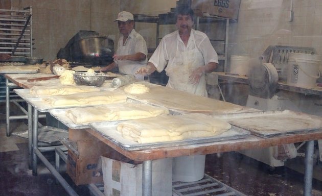 Photo of La Favorita Bakery