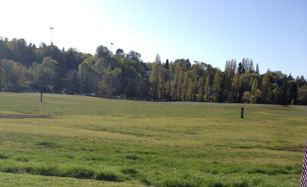 Photo of University of Washington Golf Range