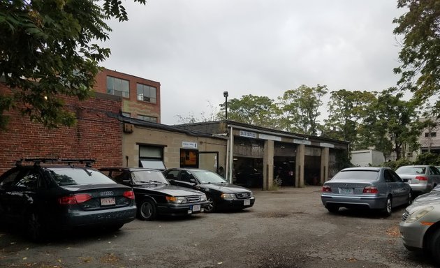 Photo of Mecca Motors