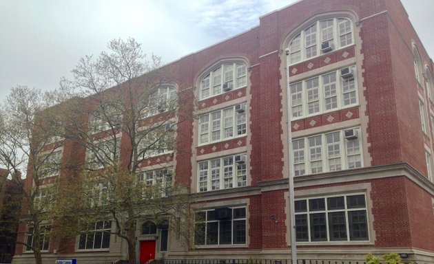 Photo of William T Sampson Elementary