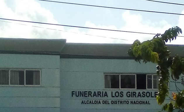 Foto de Funeraria Municipal Los Girasoles