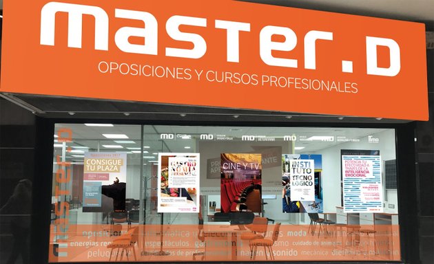 Foto de Academia Oposiciones y Cursos | MasterD Alicante