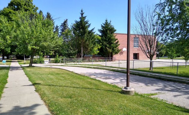 Photo of Lillian Public School