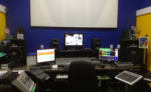 Photo of Midi Melodies Music Studio
