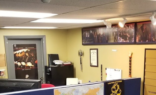 Photo of US Marines Recruiting Office