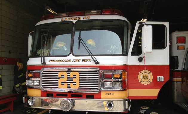 Photo of Philadelphia Fire Department | Engine 20