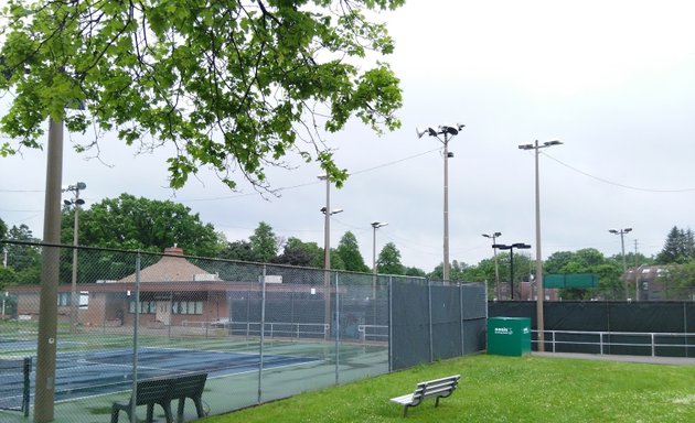 Photo of Leaside Tennis Club