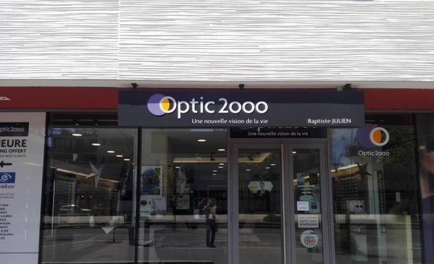 Photo de Opticien Optic 2000 Bordeaux - Lunettes, lunettes de soleil, lentilles