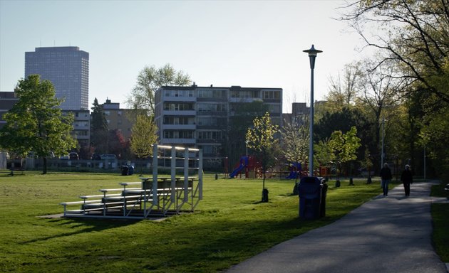 Photo of Leaside Park