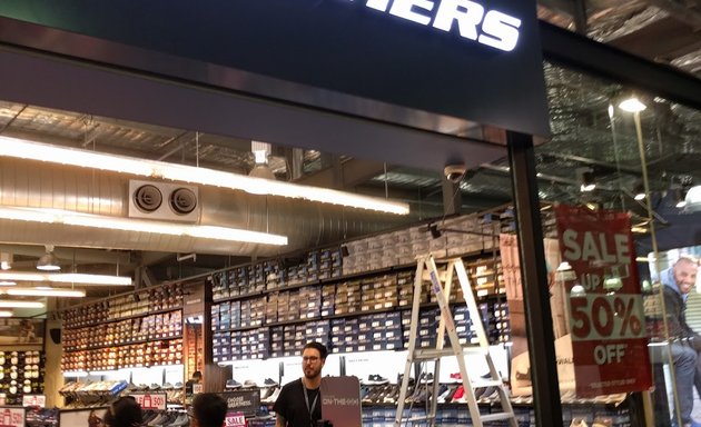 Photo of Skechers