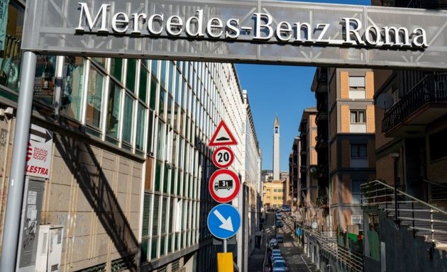 foto Mercedes-Benz Roma S.p.A. - Eur Via del Caravaggio