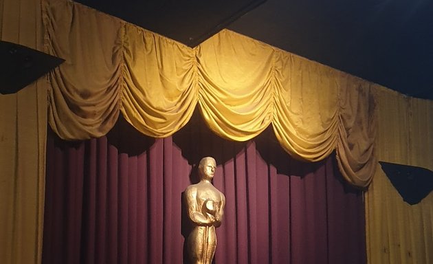 Photo of Hollywood Cinema