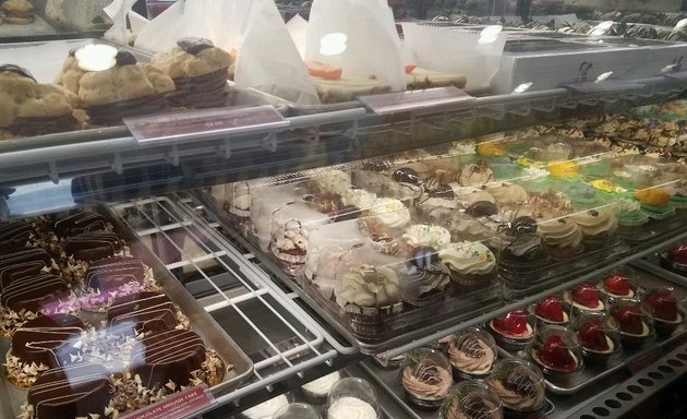 Photo of Carlo's Bakery