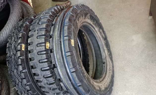 Photo of Sri Kanchi Kamakshi Tyres