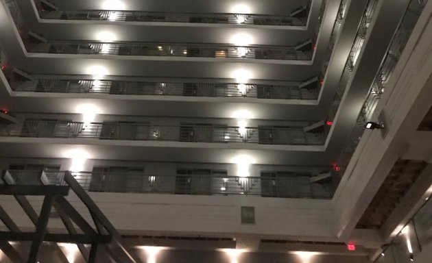 Photo of Embassy Suites by Hilton Indianapolis Downtown