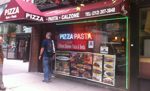 Photo of D Napoli Pizza
